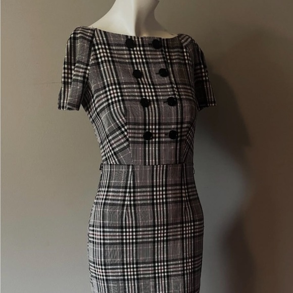 Le Chateau Black and Gray Plaid Midi Dress - Picture 2 of 3
